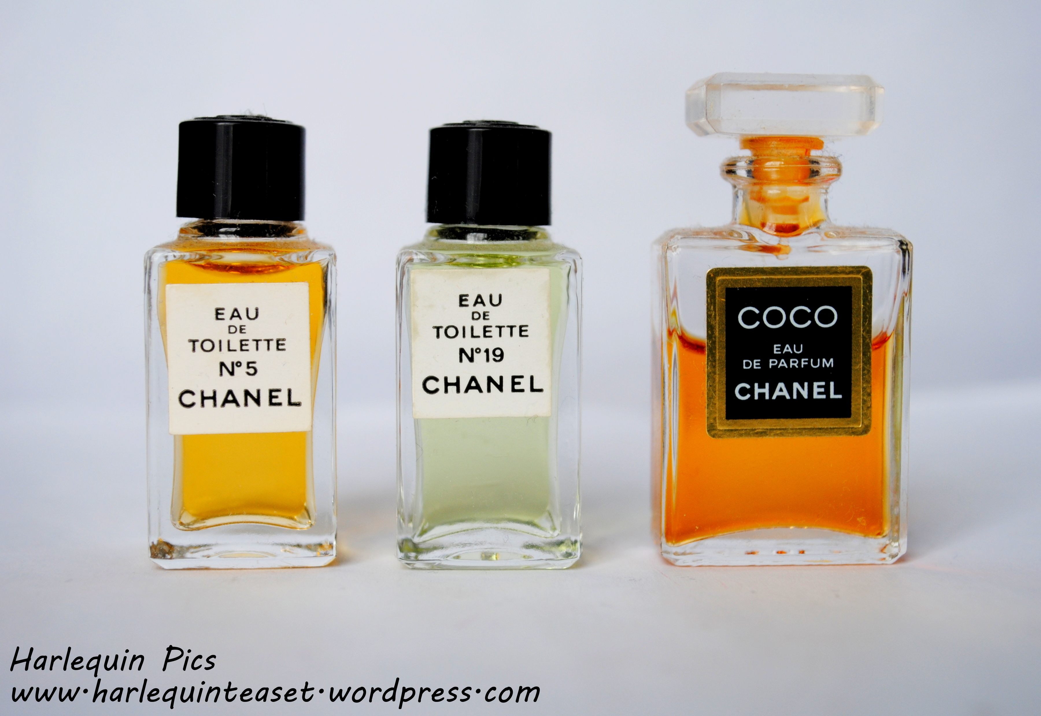 We Love Miniatures <3: Tiny Perfume Bottles – The Harlequin Tea Set